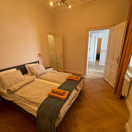City Center 3, Elegant And Cozy 2Br In City Center! บูดาเปสต์ ภายนอก รูปภาพ
